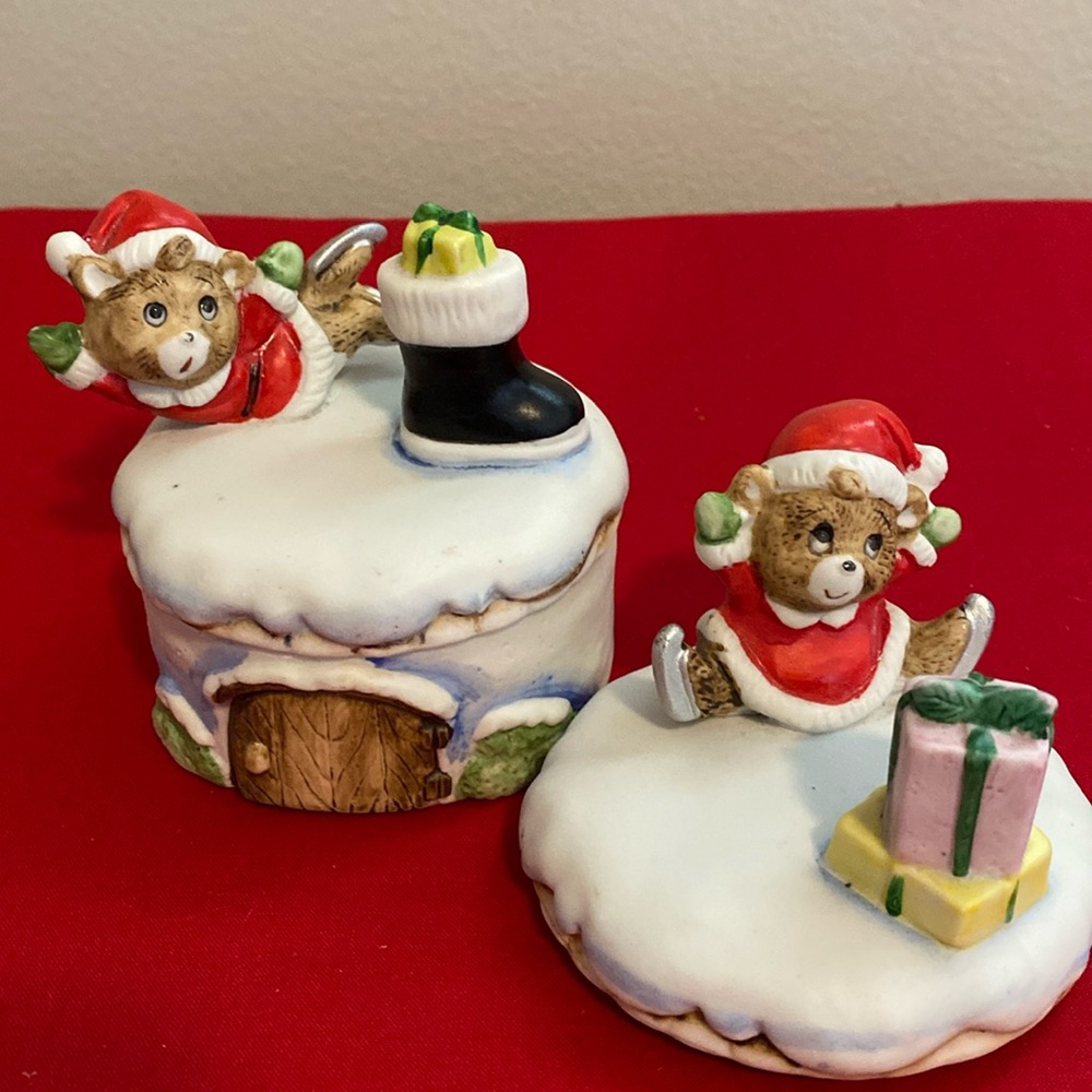 Vintage Homco Holiday Design Round Trinket Ceramic Container with Extra Lid